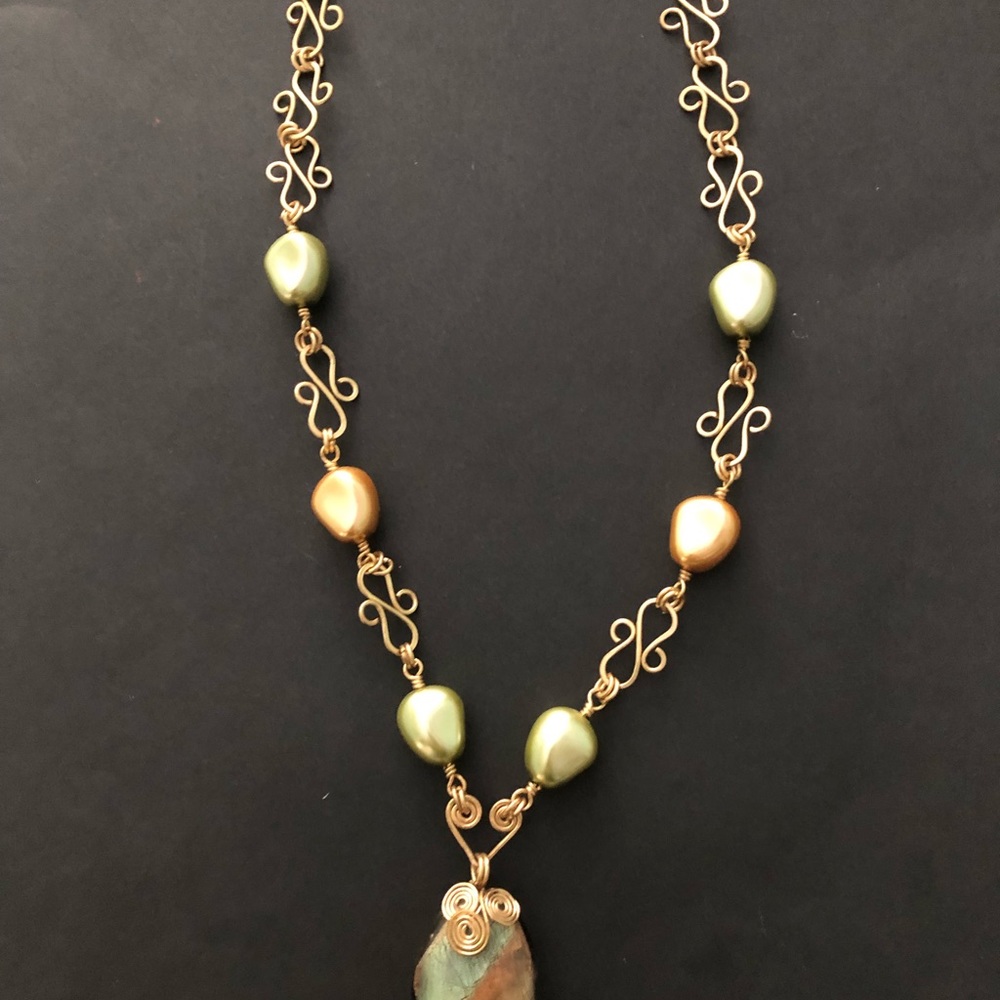 Hand-crafted Necklace - Picture 2 of 3